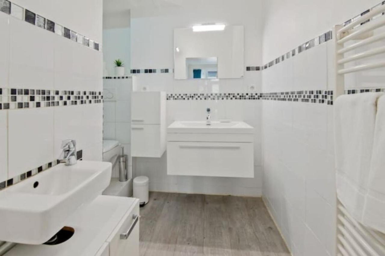 Cozy 2 Bedroom Apartment In Paříž Exteriér fotografie